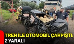 Tren ile otomobil çarpıştı: 2 yaralı
