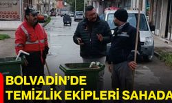 Bolvadin’de temizlik ekipleri sahada