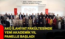 AKÜ İlahiyat Fakültesinde yeni akademik yıl panelle başladı