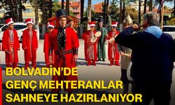 Bolvadin’de genç mehteranlar sahneye hazırlanıyor