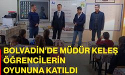 Bolvadin’de Müdür Keleş öğrencilerin oyununa katıldı