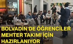 Bolvadin’de öğrenciler mehter takımı için hazırlanıyor