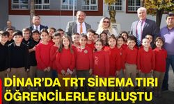 Dinar’da TRT Sinema Tırı öğrencilerle buluştu
