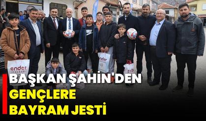 Başkan Şahin'den Gençlere Bayram Jesti