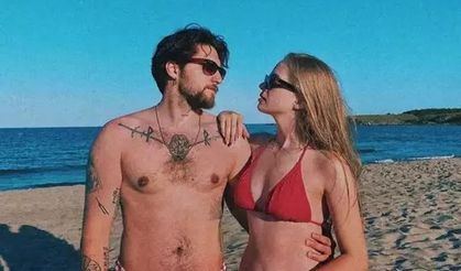 Ünlü Çiftten Hayranlarını Üzen Haber!