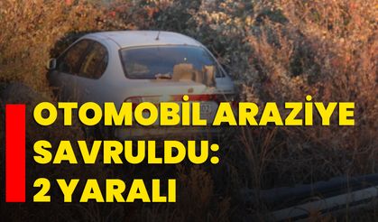 Otomobil araziye savruldu: 2 yaralı