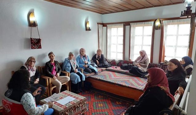 Kadınlar bilgilendirildi