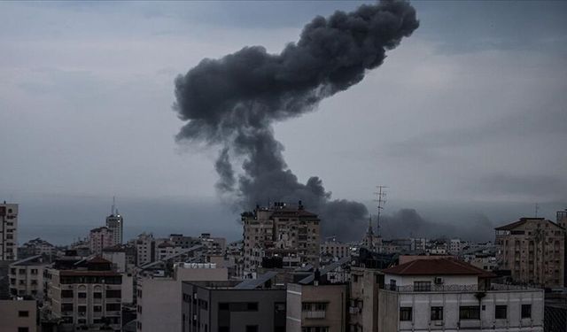 İsrail'in Gazze Şeridi'ne yönelik hava saldırıları sürüyor