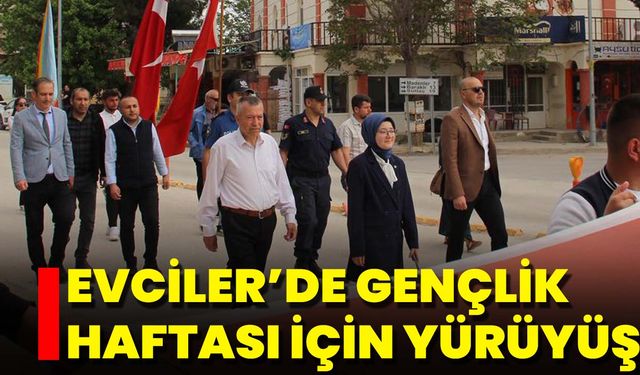 Evciler’de Gençlik Haftası İçin Yürüyüş