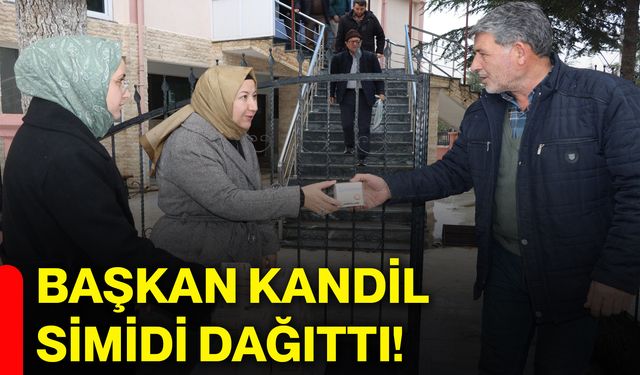 Başkan kandil simidi dağıttı!