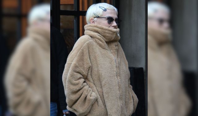 Sahne Sorusu Soruldu, Minik Serçe Sessiz Kaldı