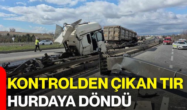 Kontrolden Çıkan Tır Hurdaya Döndü