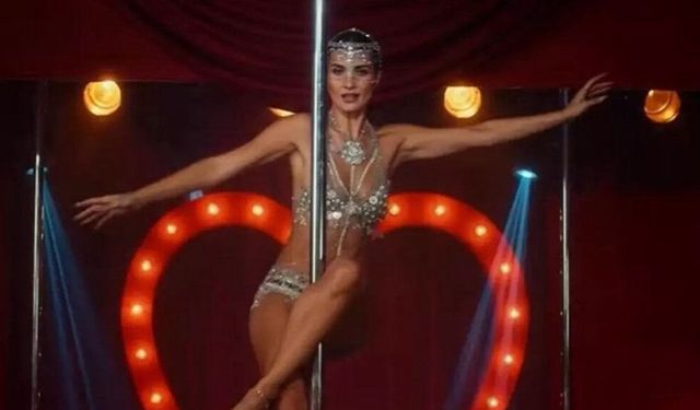 İşte Tuba Büyüküstün'ün ilk direk dansı performansı