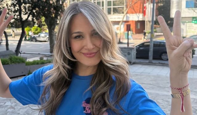 Gupse Özay Sarı Saçlarıyla Fark Yarattı: “Uzun Zamandır İstiyordum”