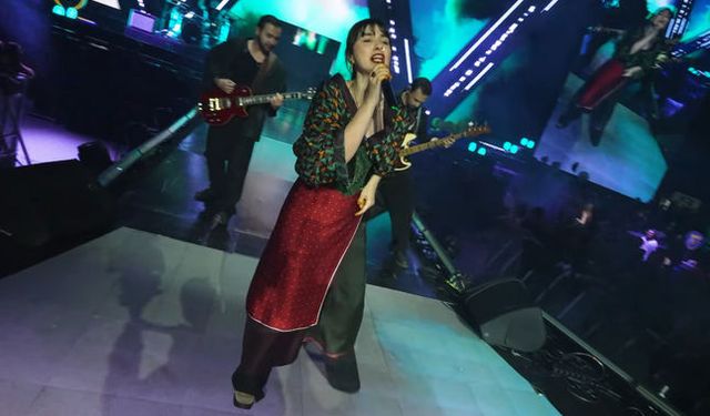 Mustafa Sandal’dan Nikbinler’e yapay zeka tartışması sonrası destek
