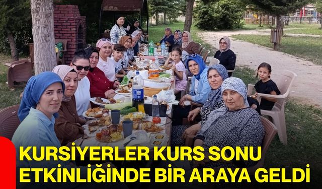 Kursiyerler kurs sonu etkinliğinde bir araya geldi