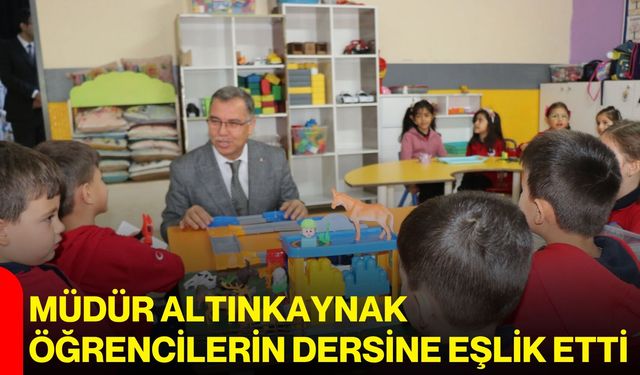Müdür Altınkaynak öğrencilerin dersine eşlik etti