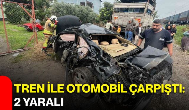 Tren ile otomobil çarpıştı: 2 yaralı