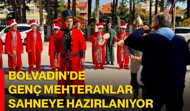 Bolvadin’de genç mehteranlar sahneye hazırlanıyor