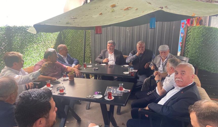 Özkaya, vatandaşlarla bir araya geldi