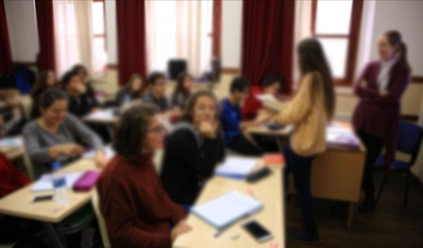 MEB, liselerde "devamsızlık ve sınıf tekrarı" risklerini komisyonlar aracılığıyla takip edecek