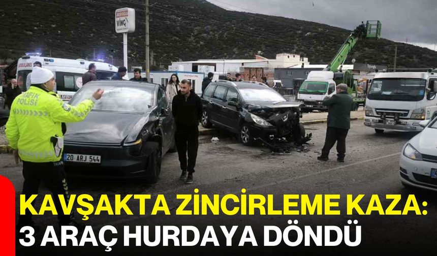 Kavşakta Zincirleme Kaza: 3 Araç Hurdaya Döndü