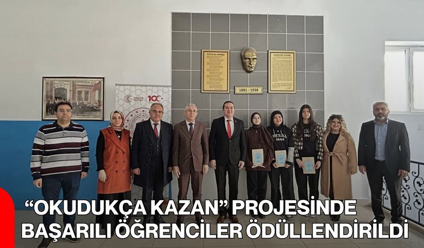 “Okudukça Kazan” Projesinde Başarılı Öğrenciler Ödüllendirildi
