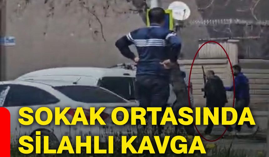 Sokak ortasında silahlı kavga