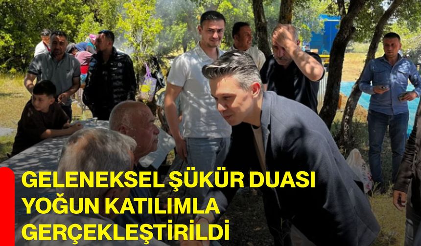 Geleneksel şükür duası yoğun katılımla gerçekleştirildi