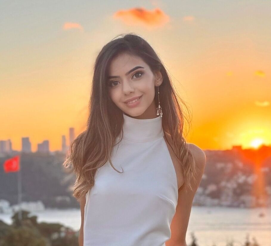 İREM NAZIROĞLU