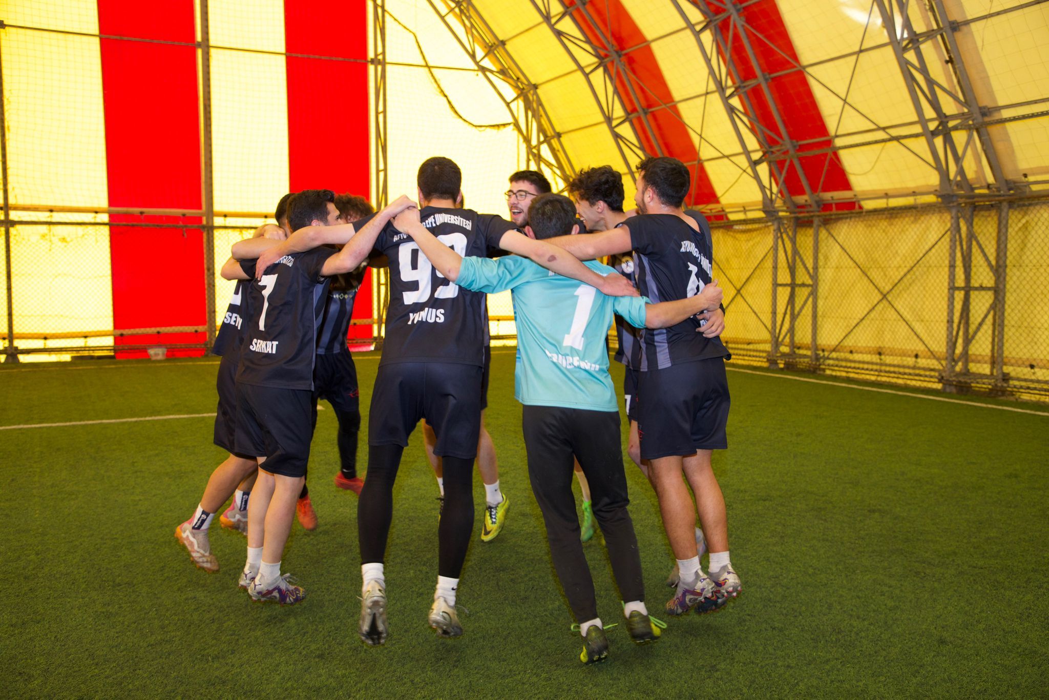Afyonkarahisar Belediyesi ve AKÜ iş birliğinde ödüllü futbol turnuvası!