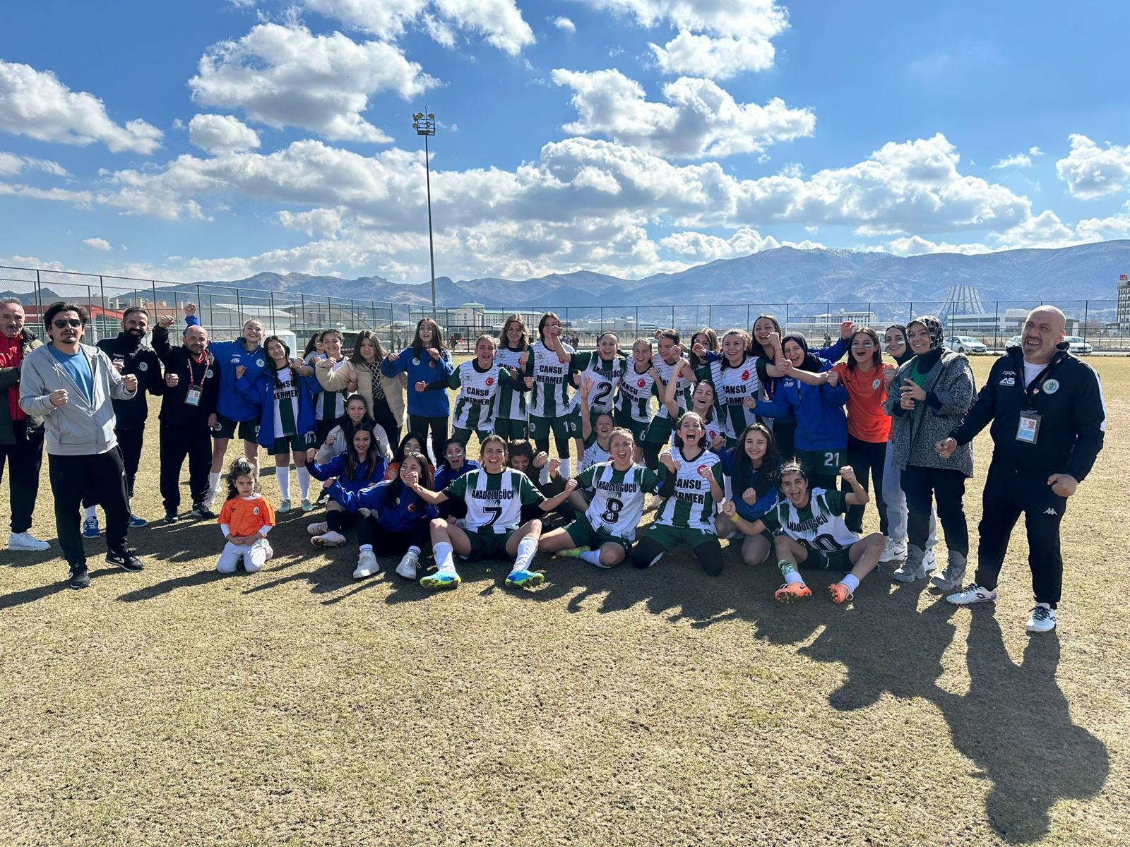 Afyon Anadolu Gücü Kadın Futbol Takımı