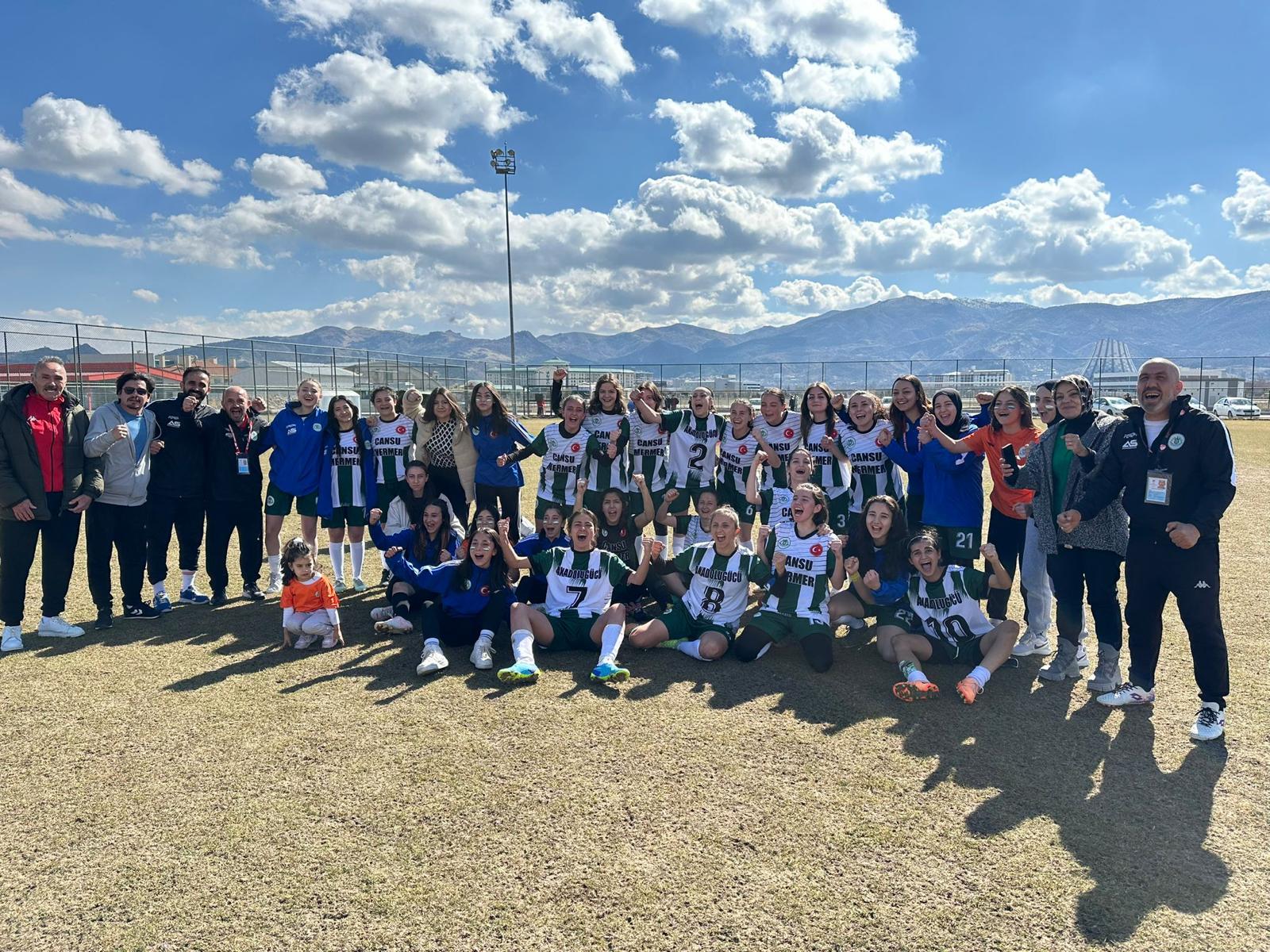 Afyon Anadolu Gücü Kadın Futbol Takımı