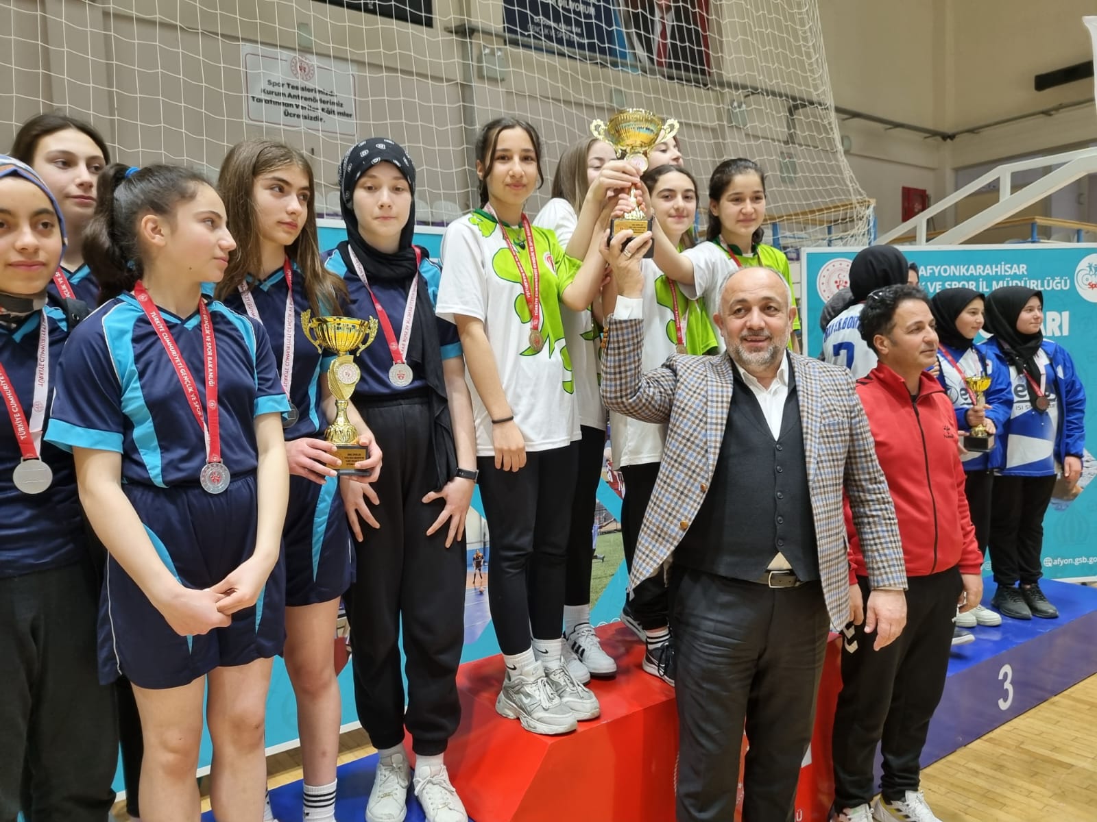 Okul Sporları Badminton Yıldızlar İl Birinciliği müsabakaları tamamlandı