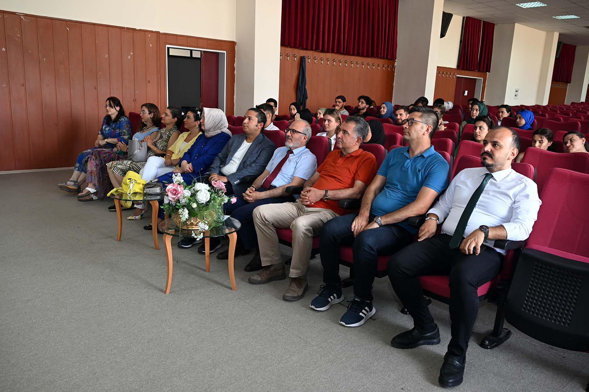 AKÜ'de Ters Yüz Edilmiş STEM Eğitimi Projesi Kapanış Paneli Düzenlendi