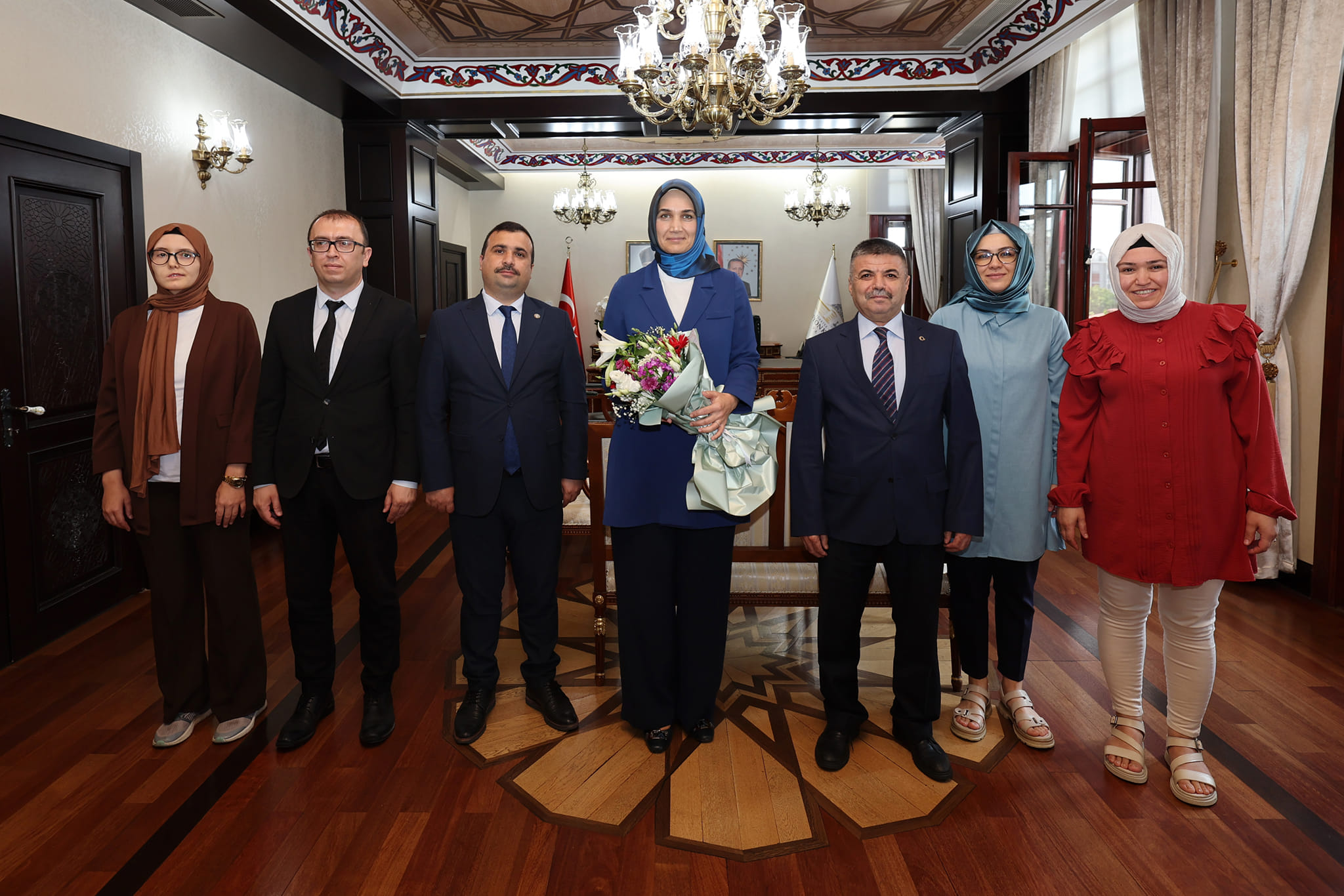 Tanyeri, Afyon Valisinin yüzünü güldürdü!