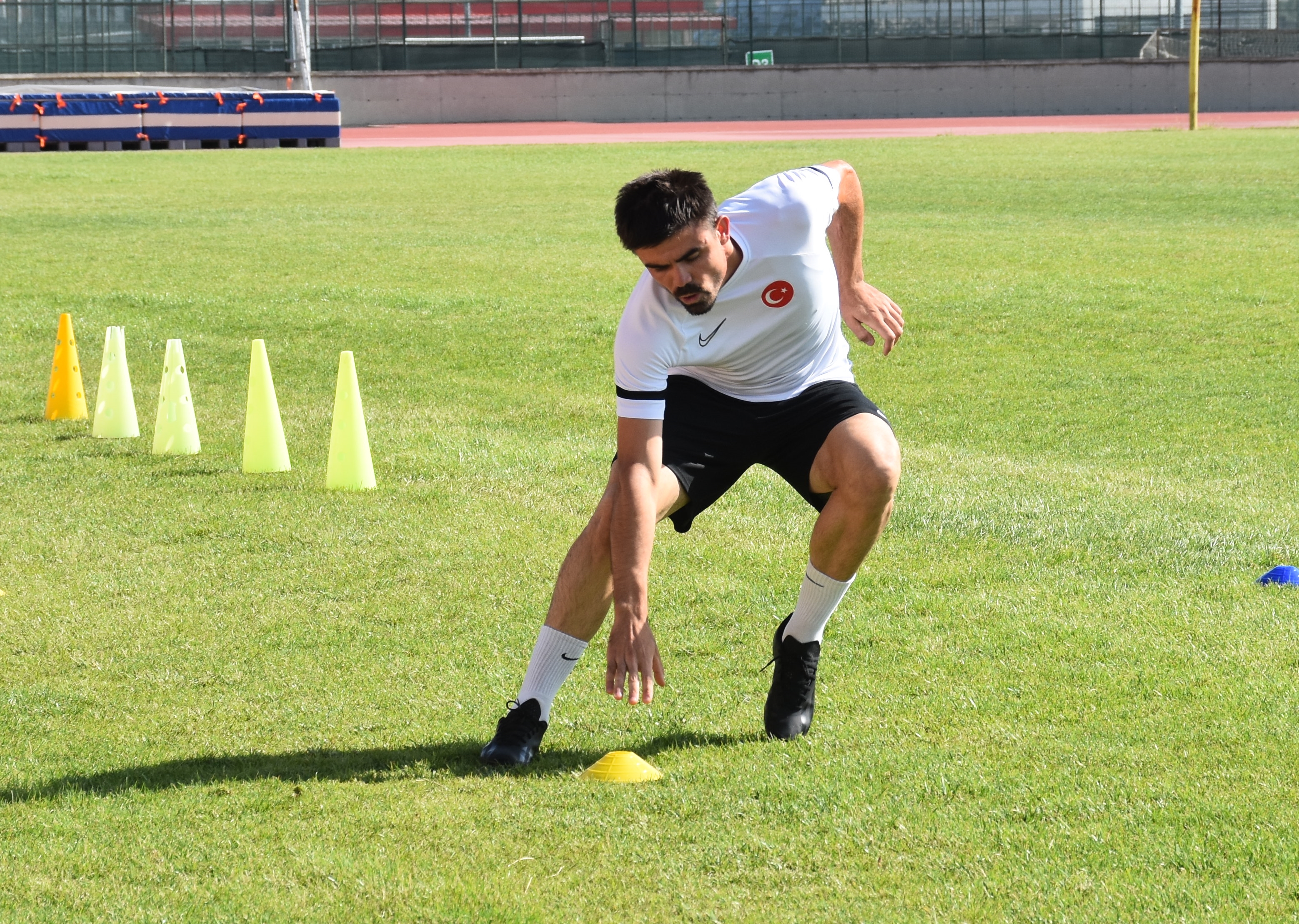 Afyonkarahisarlı İşitme Engelli Futbolcu Emre Kılınç'ın Büyük Başarısı!