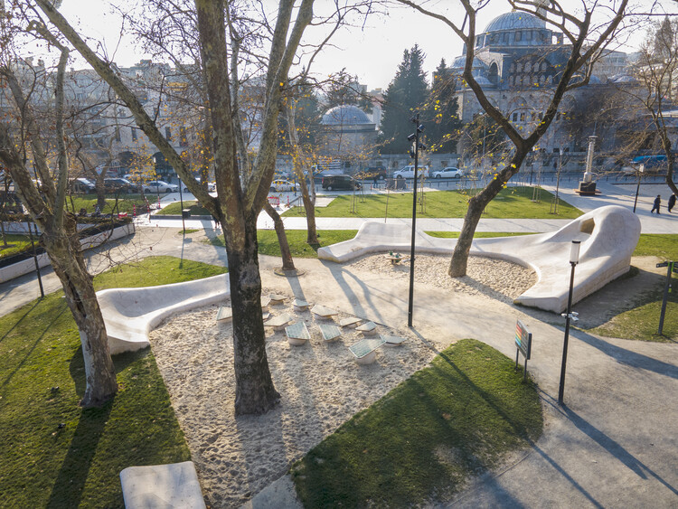 Tophane Park Playground Carve 14