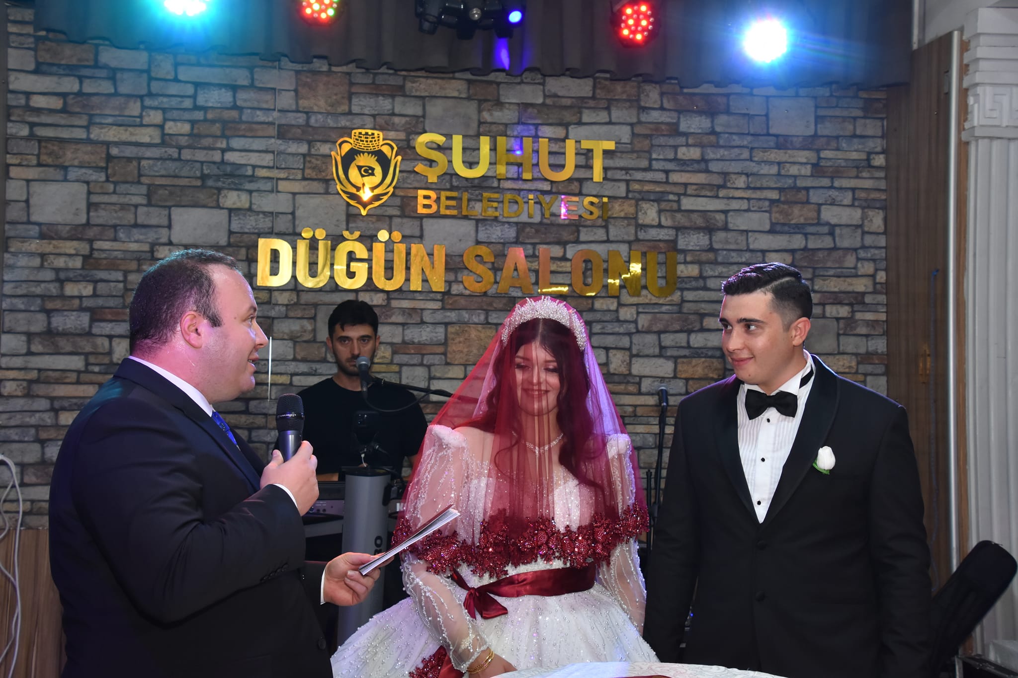 Şuhut D4