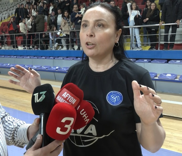 Kocaeli Voleybol Akademi Başantrenörü Jülide Kandemir,