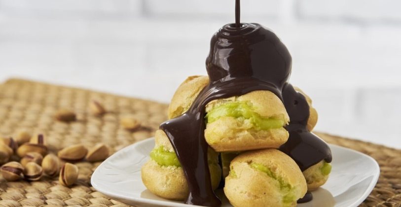 Dubai Cikolatasini Tahtindan Eden Tatli Antep Fistikli Enfes Profiterol Tarifi 813X420