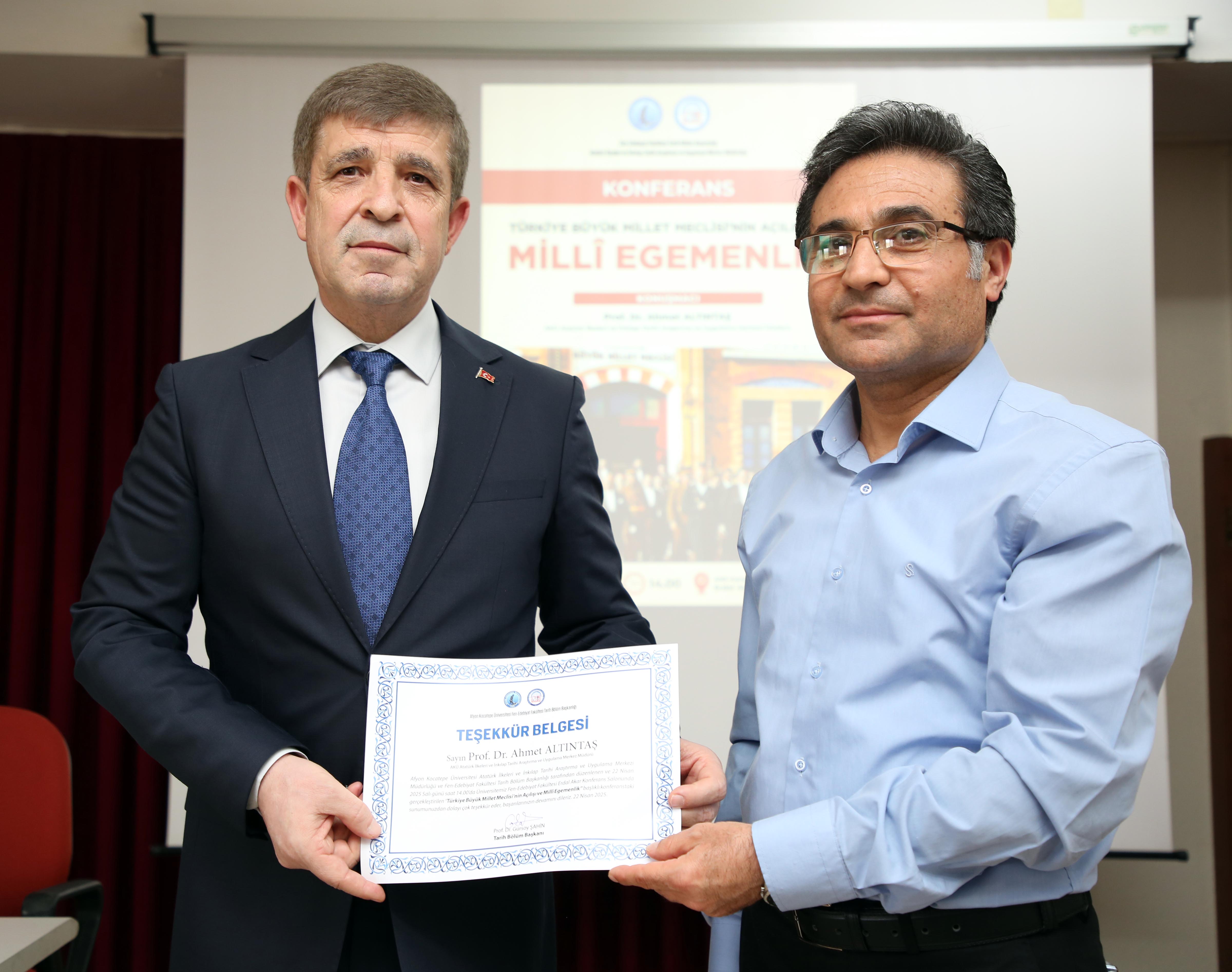 Akü’de,Türkiye Büyük Millet Meclisinin Açılışı Ve Milli Egemenlikkonferansı Verildi-1