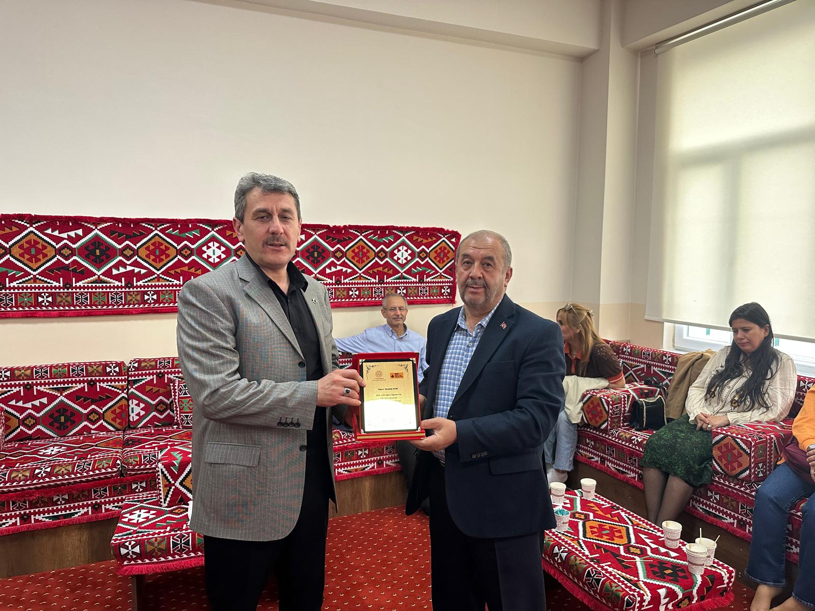 Edebi̇yat Akademi̇si̇ Etki̇nli̇kleri̇ Devam Edi̇yor4