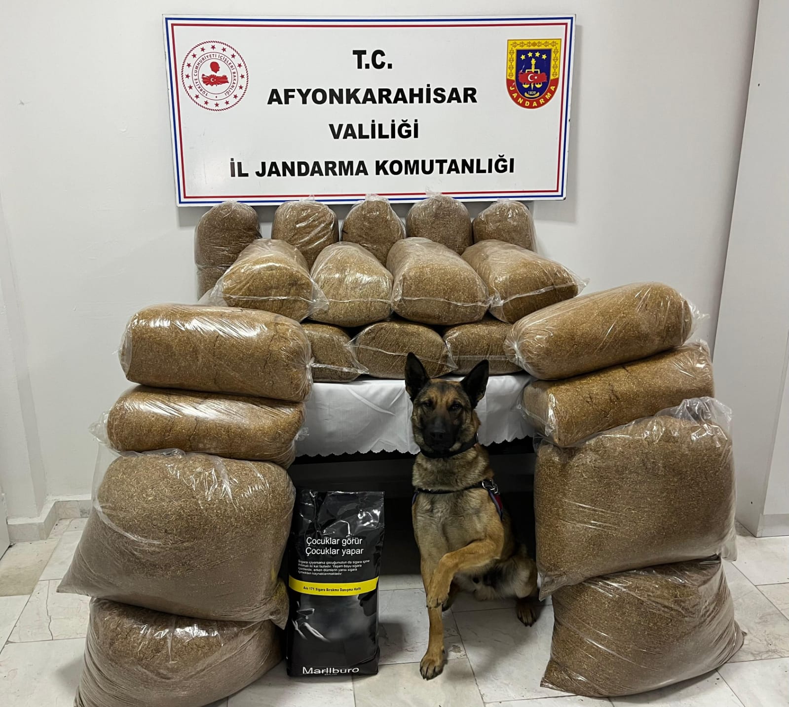Karayolunda Kaçak Tütün Operasyonu