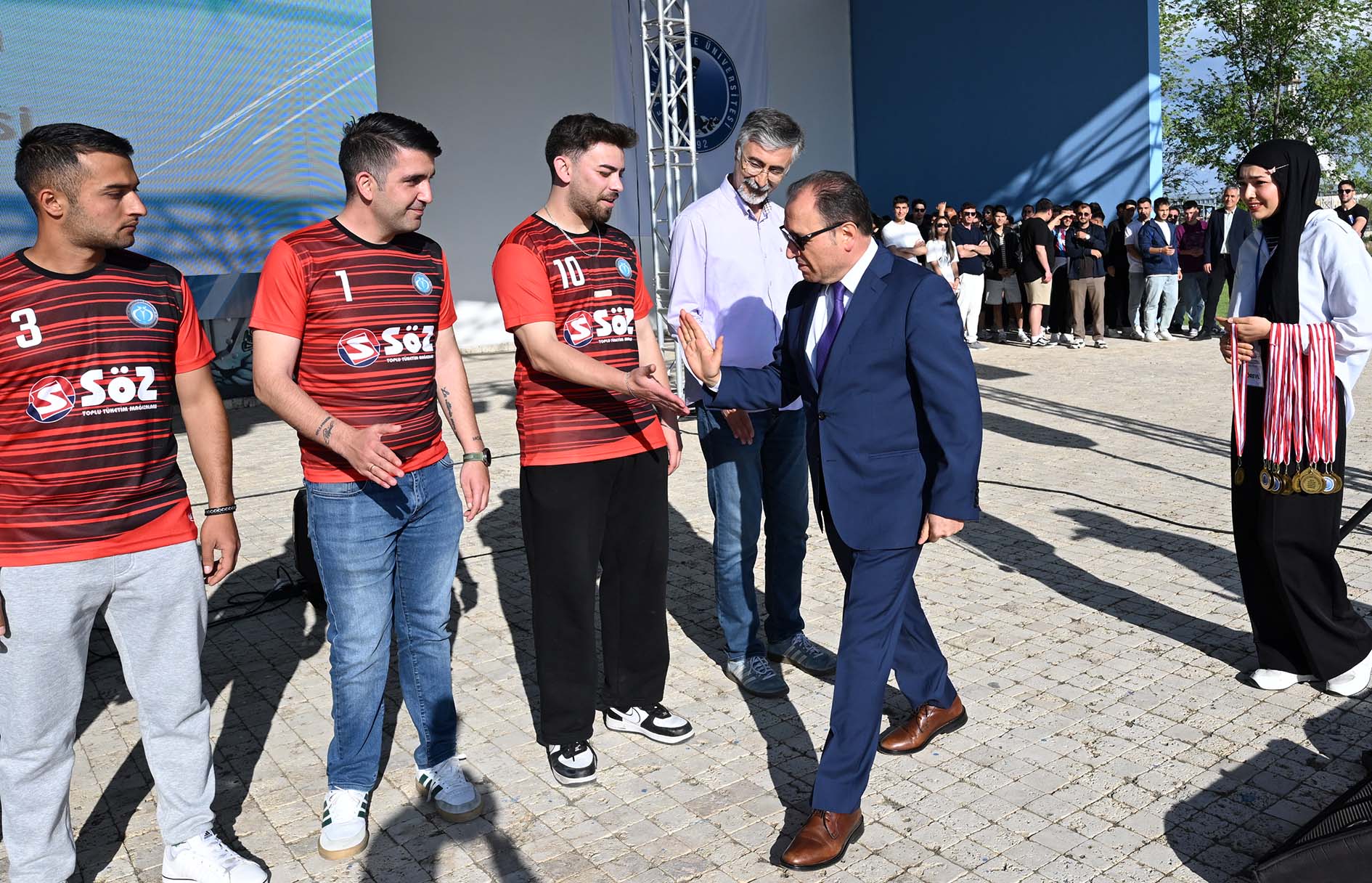 2024 2025 Eği̇ti̇m Öğreti̇m Yili Spor Oyunlari Ödül Töreni̇ Düzenlendi̇3