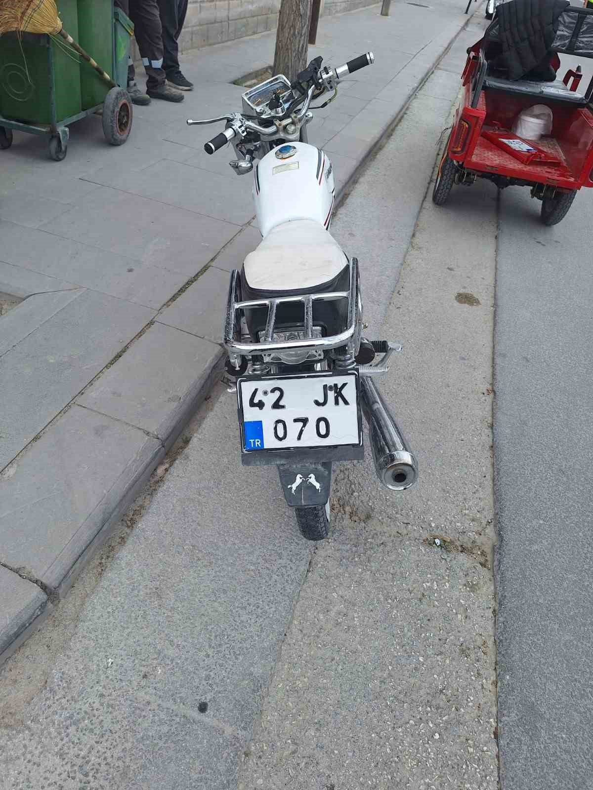 20250503Aw446324