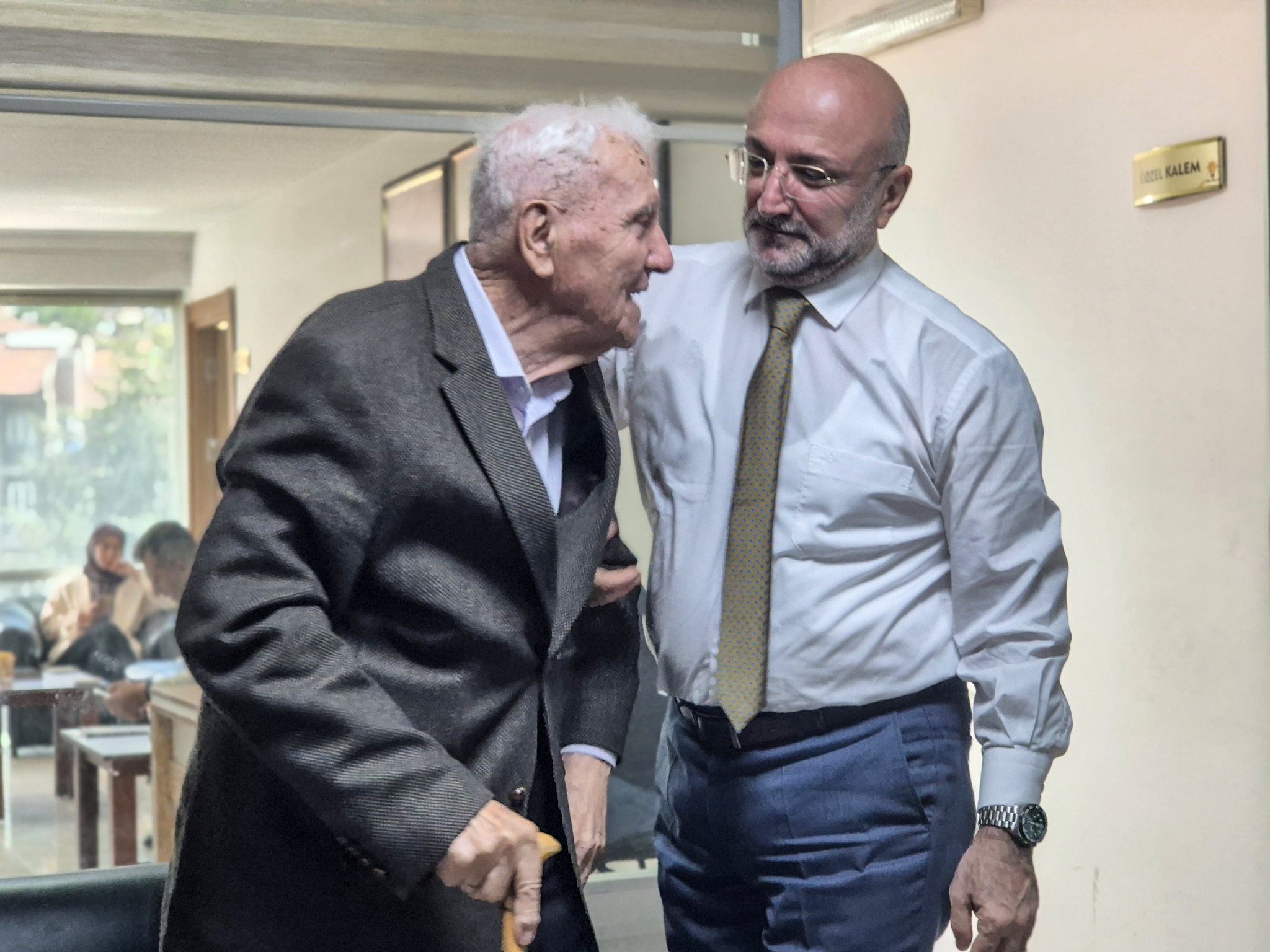 6 Bi̇n Ki̇taplik Arşi̇v Başkan Şahi̇n’den Gençlere İlham Mesaji