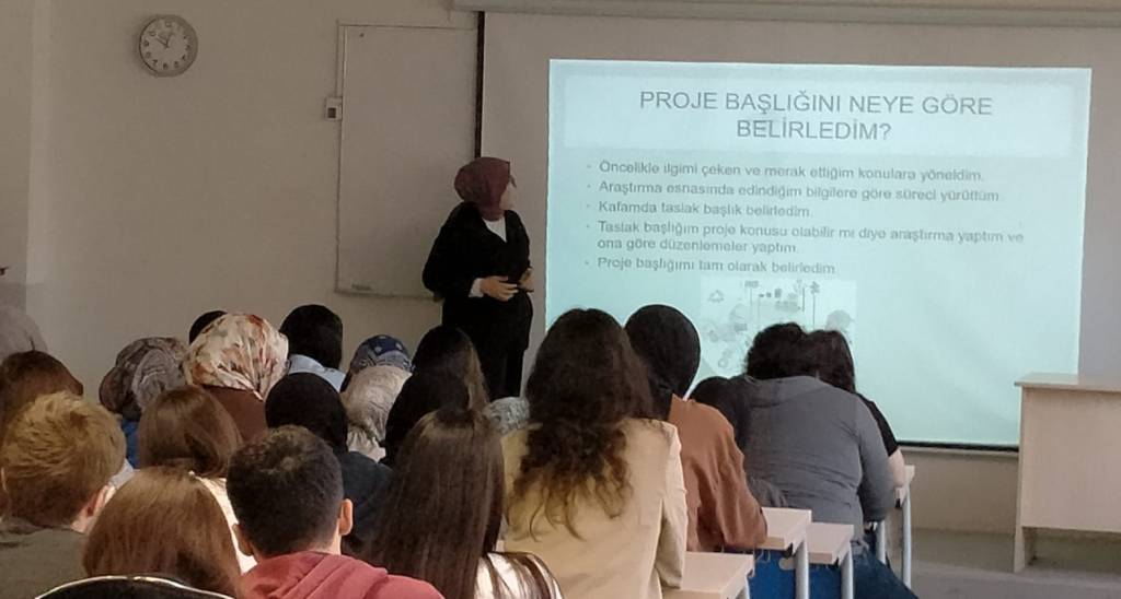 Afsü Eczacilik Tübi̇tak 2209 A Deneyi̇mleri̇ni̇ Anlatti2