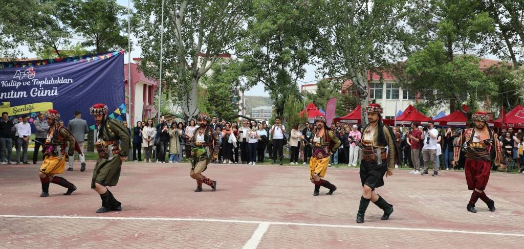 Afsü Gençfest 2025 Coşkuyla Başladi!4