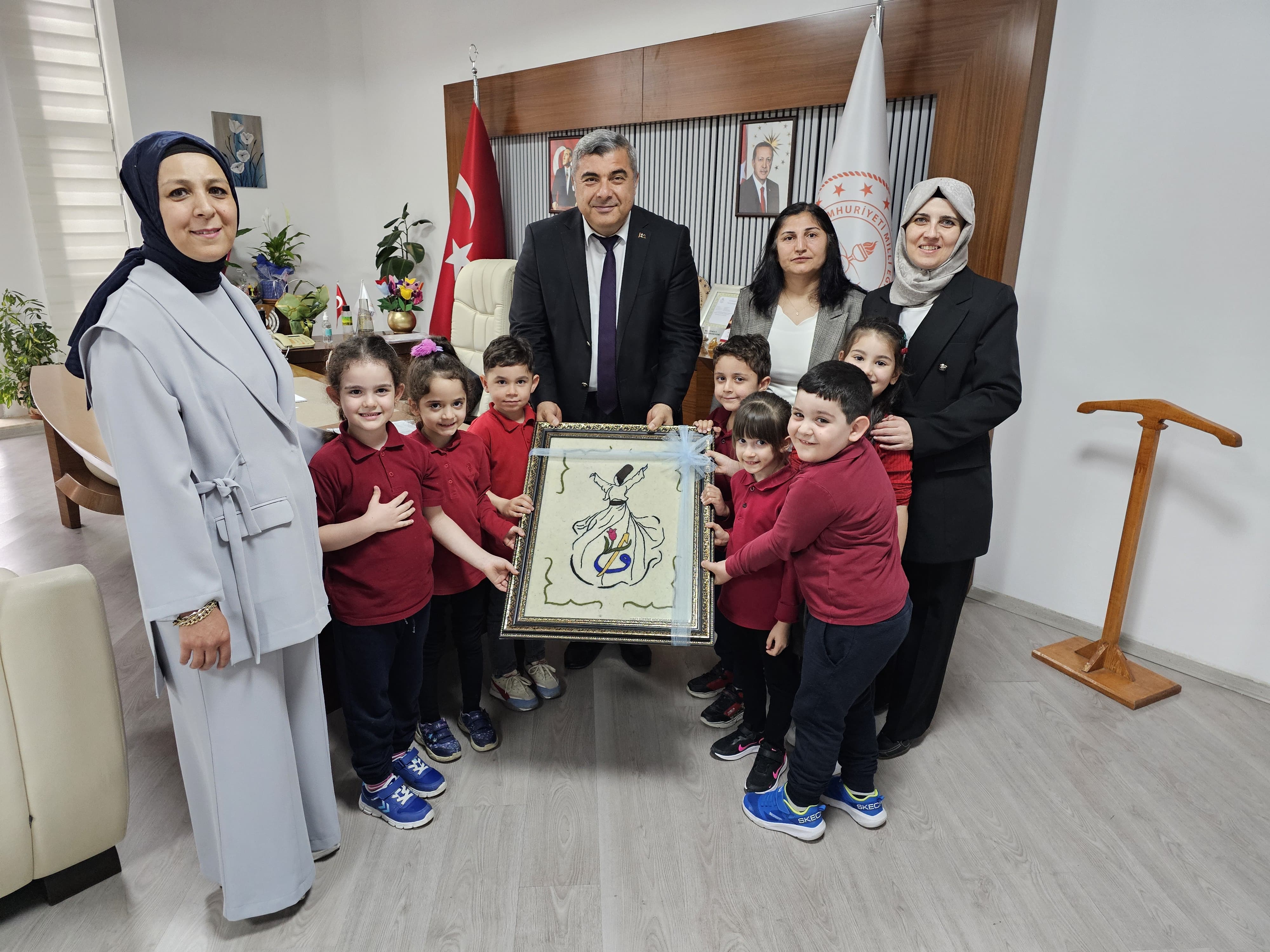 Afyonkarahi̇sar'da Öğrenci̇ler Gelenekten Geleceğe Keçe Dokudu